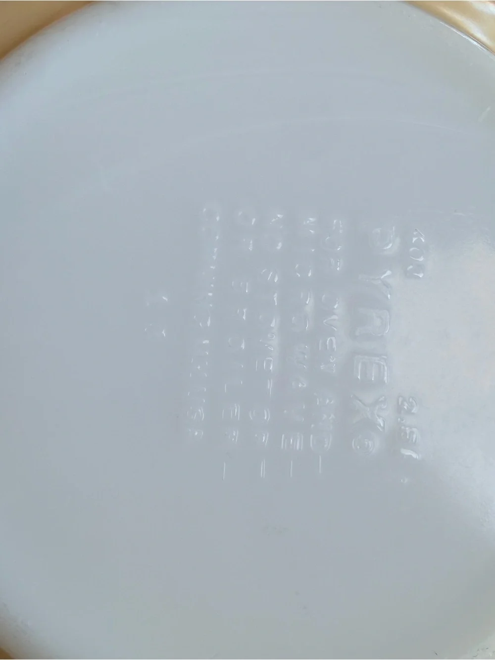 Vintage Pyrex 2.5 qt Cream Mixing Bowl with Green Floral Design